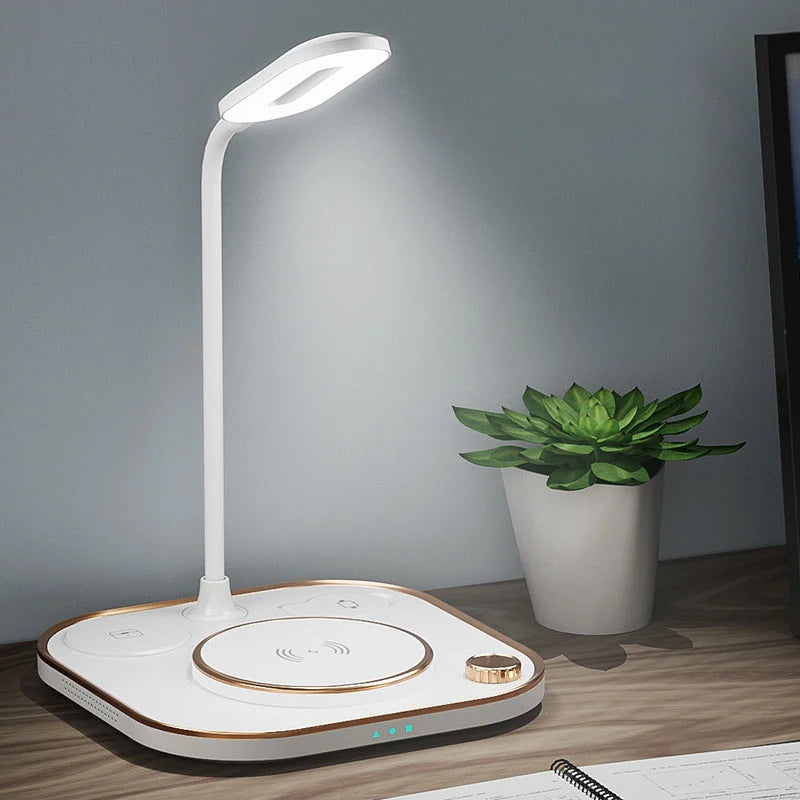 Kolm-ühes juhtmevaba laadimise lamp